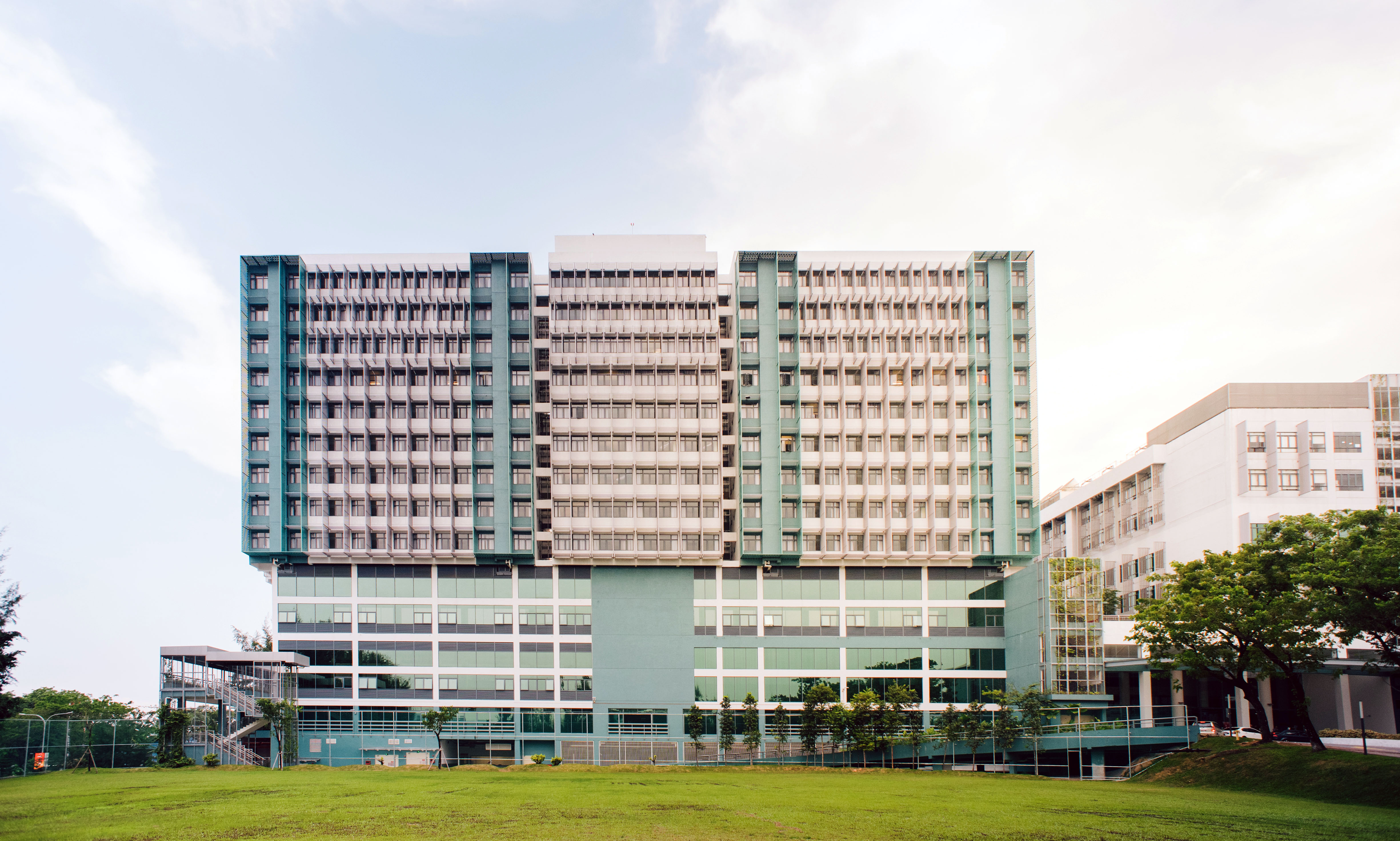 卓越國際學院